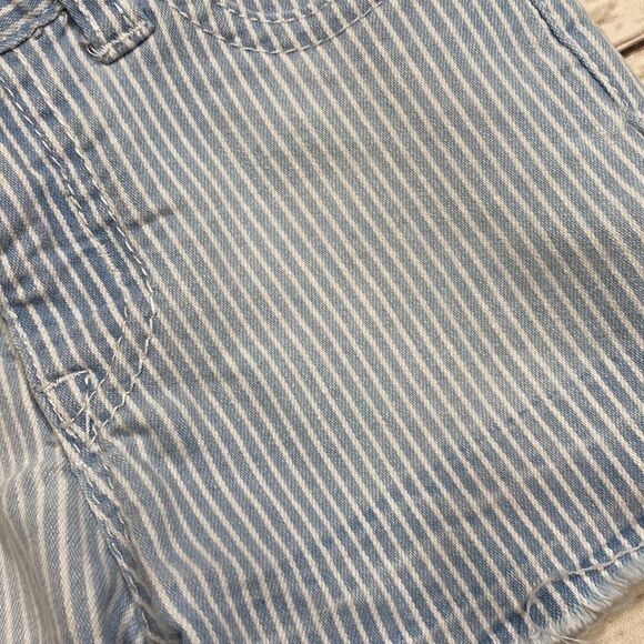 Cat & Jack cut-Off Shorts Size 18M - Picture 4 of 5